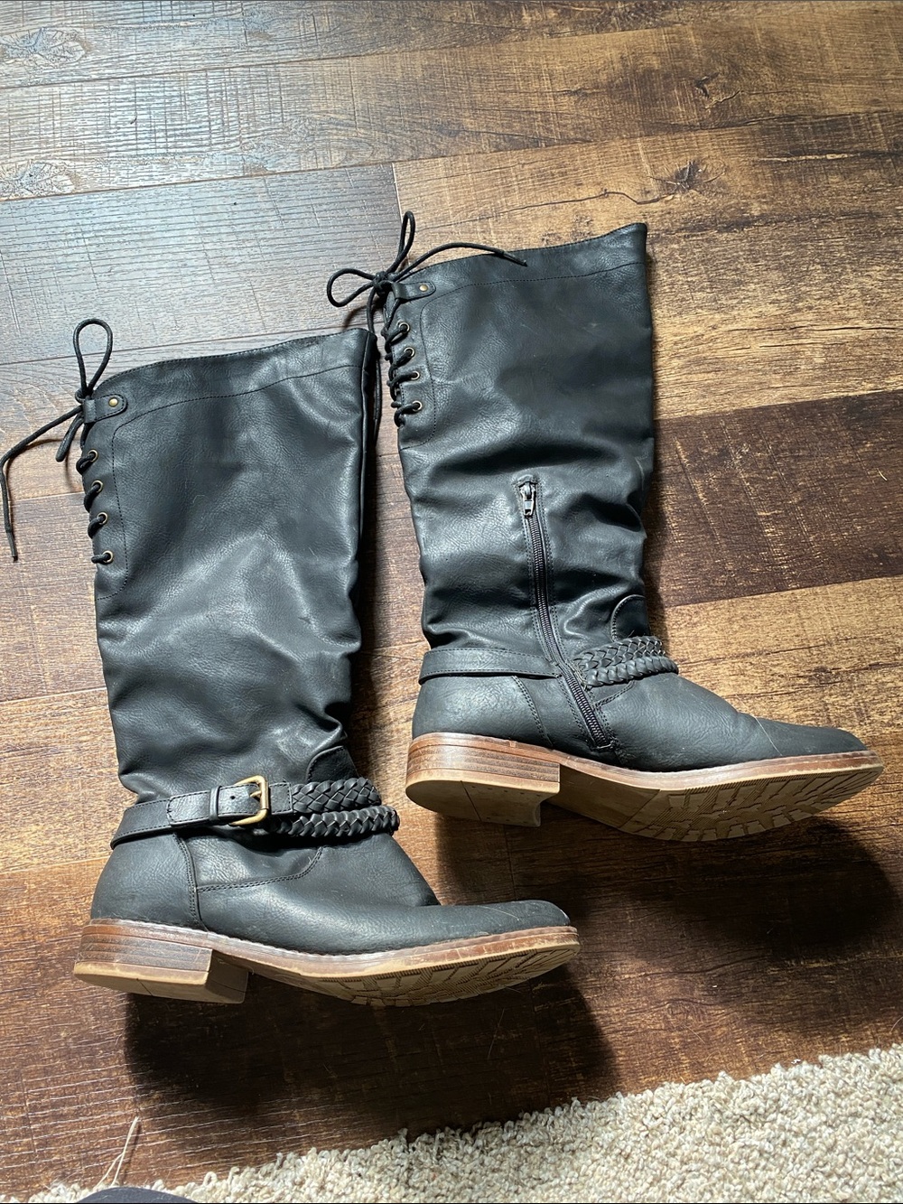 Black Knee-High Women's boot